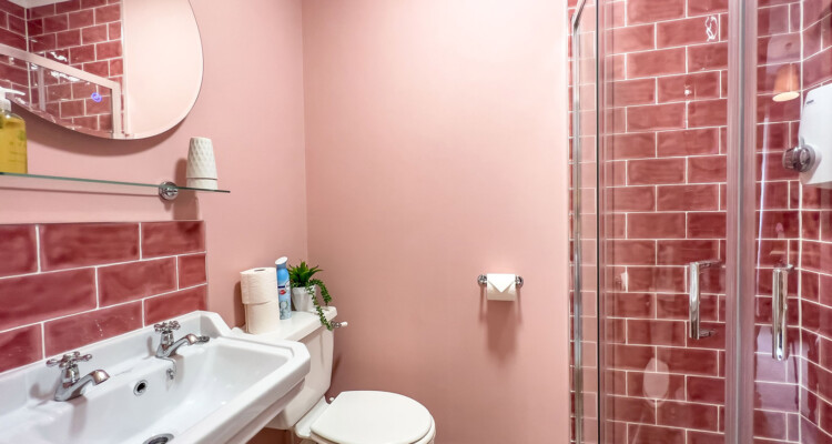Bathroom-5-Angle-1-1600x900